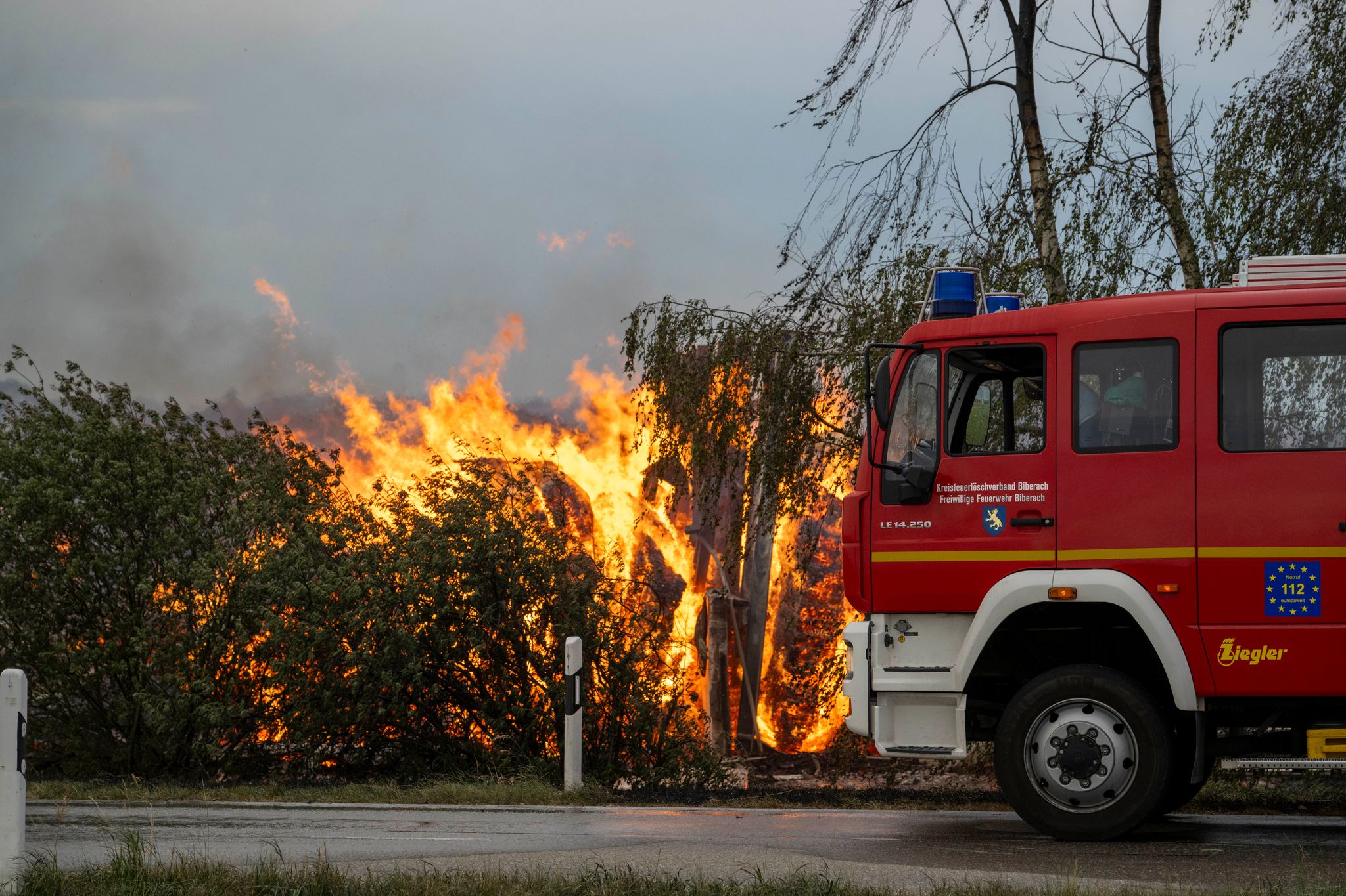 Millionenschaden nach Riesenbrand im Holzwerk