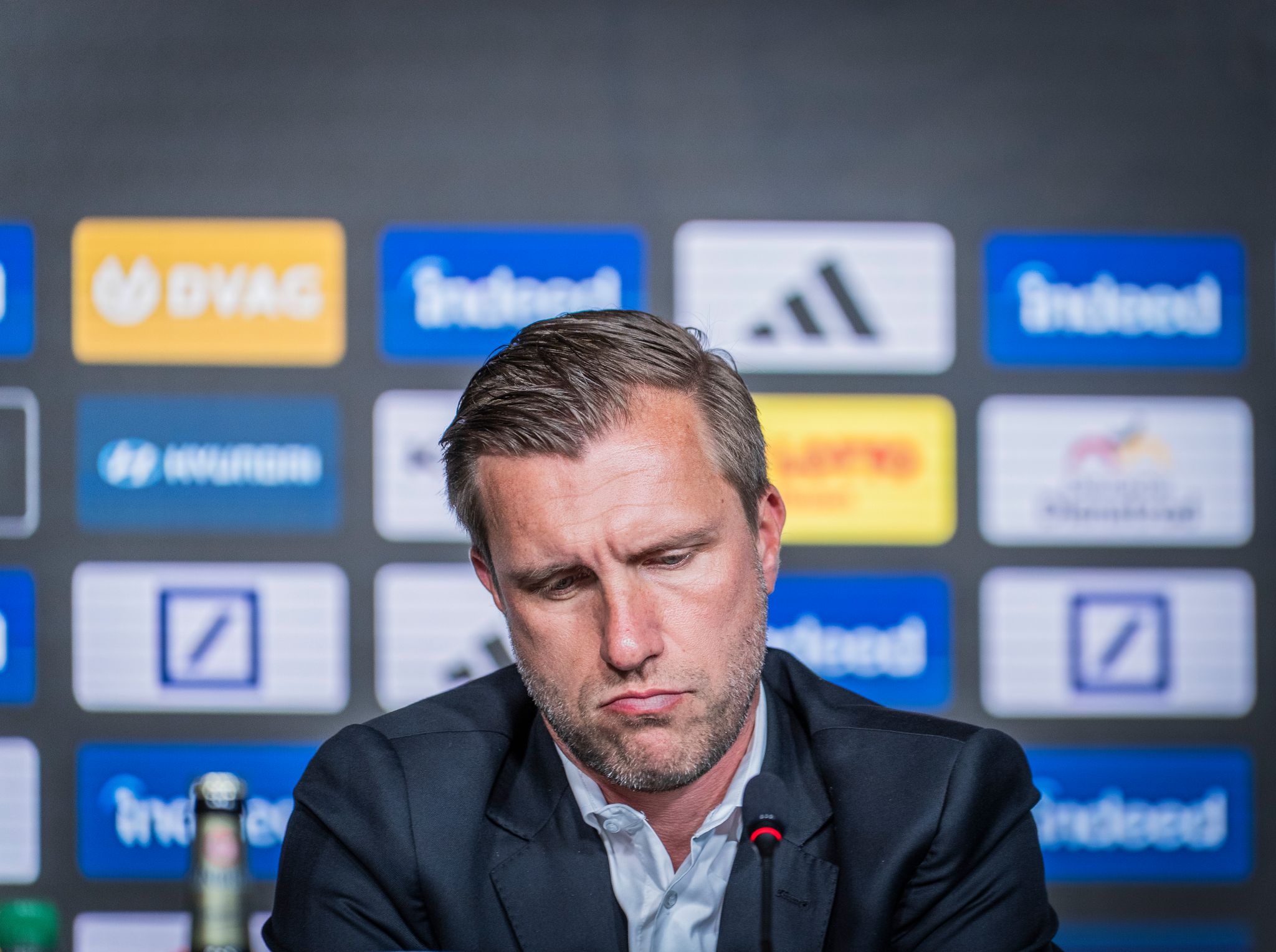 Eintracht: Krösche räumt Fehler bei Immobilien-Deal ein