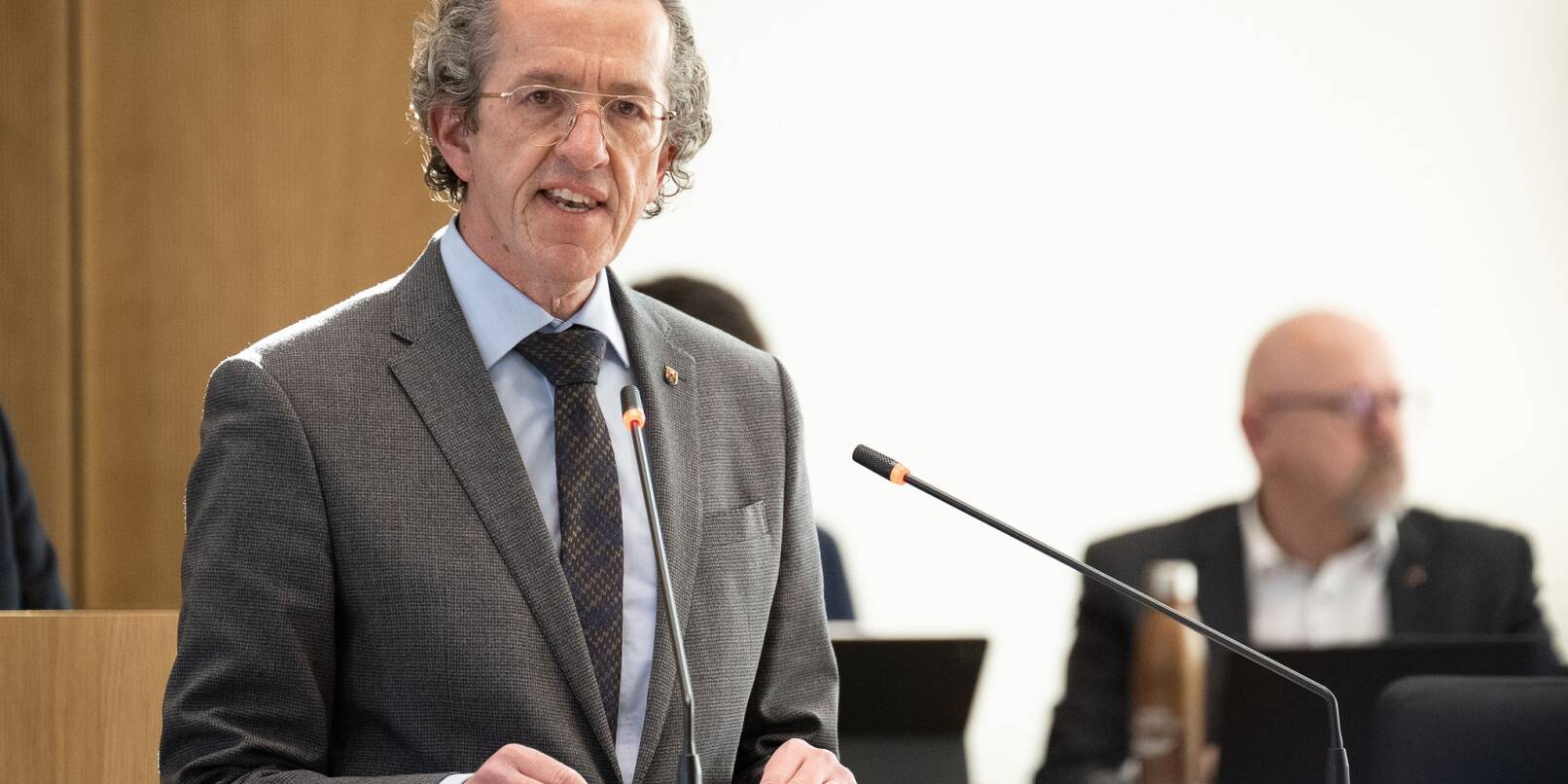 Joachim Streit (Freie Wähler) spricht im Landtag von Rheinland-Pfalz.