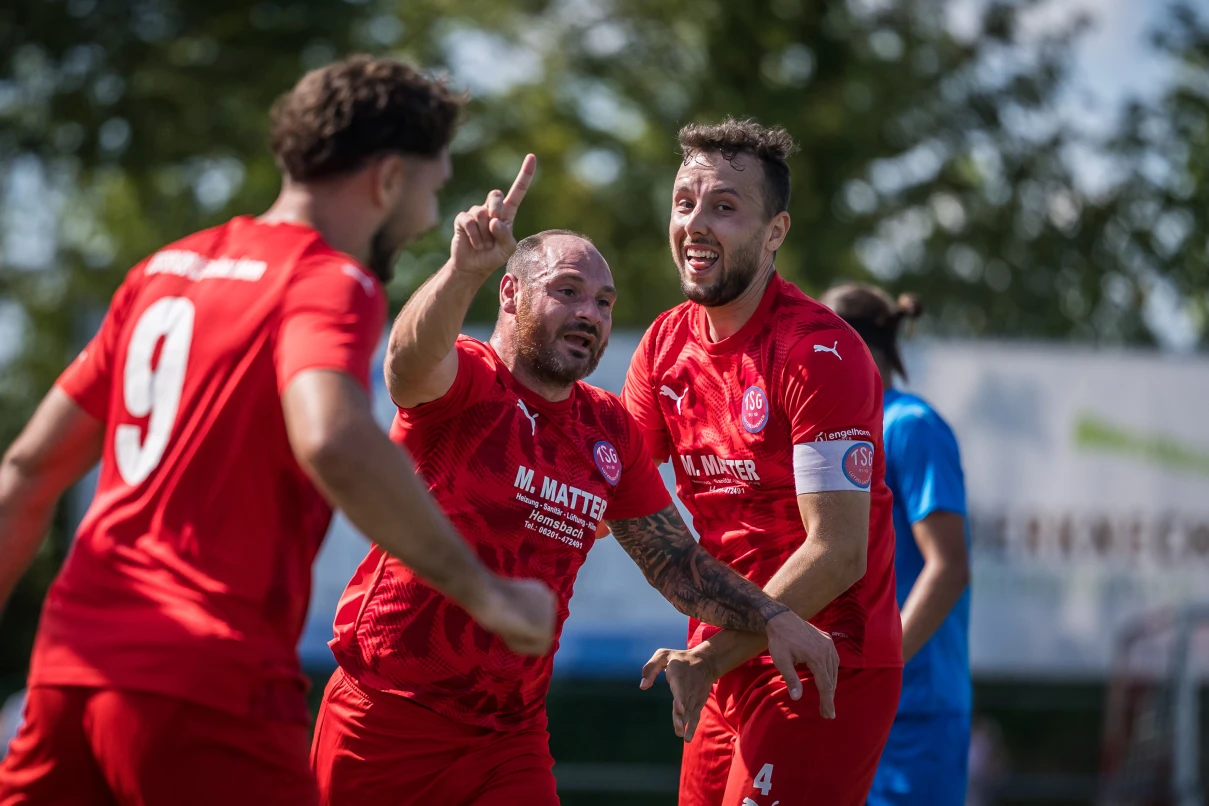 Lützelsachsener feiert Landesliga-Heimpremiere mit Torspektakel