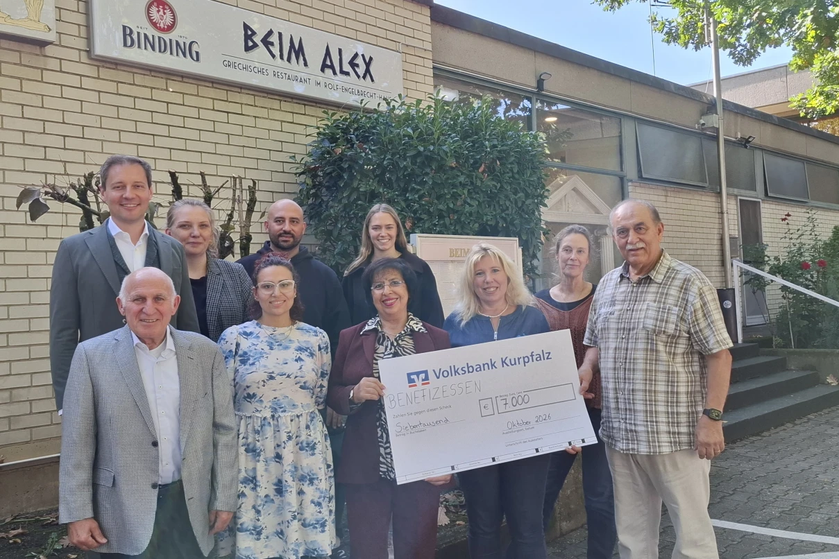 „Beim Alex“ in Weinheim: 7.000 Euro für den guten Zweck