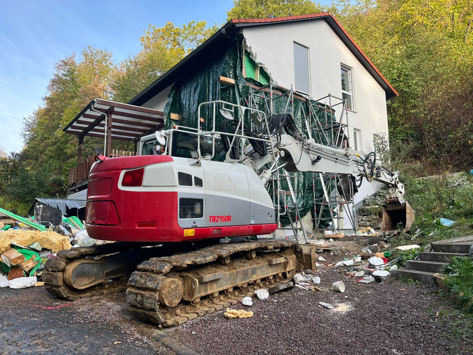 Update: Excavator attack in Mörlenbach: Alleged perpetrator thought he was ...