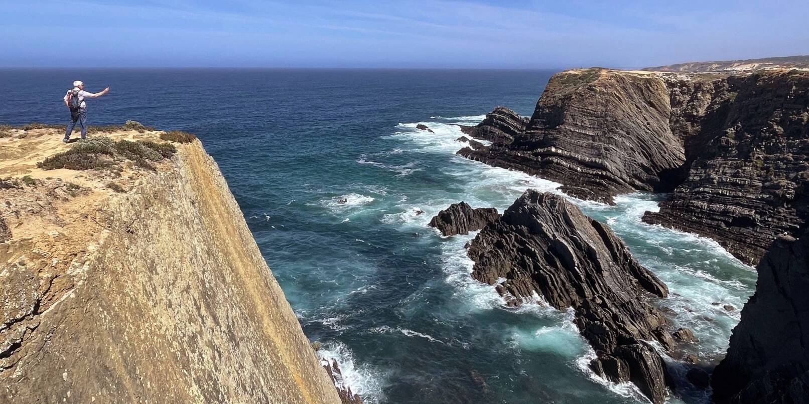 Steilklippen am Cabo Sardao in Portugal. Derzeit ist der Nordatlantik besonders warm. Wissenschaftler sind beunruhigt.