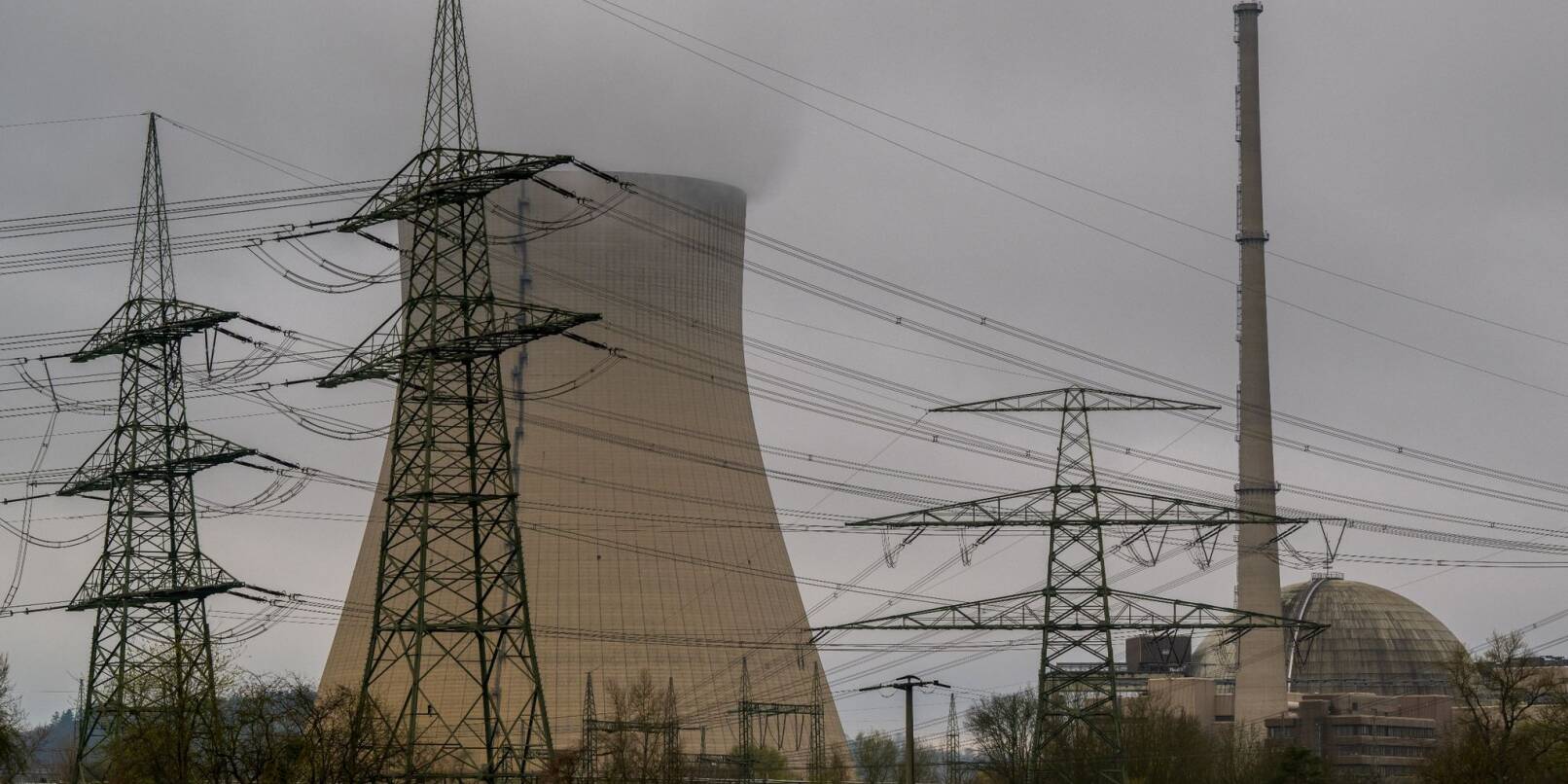 Das Kernkraftwerk Isar 2 am Tag nach der Abschaltung.
