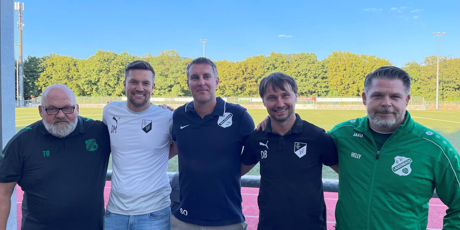 Auf einer Wellenlänge: Thomas Radermacher, Dominik Metzger, Stefan Oswald, Damian Bonk und Björn Helly (von links) wollen den Jugendfußball für Laudenbach, Hemsbach und Sulzbach voranbringen.