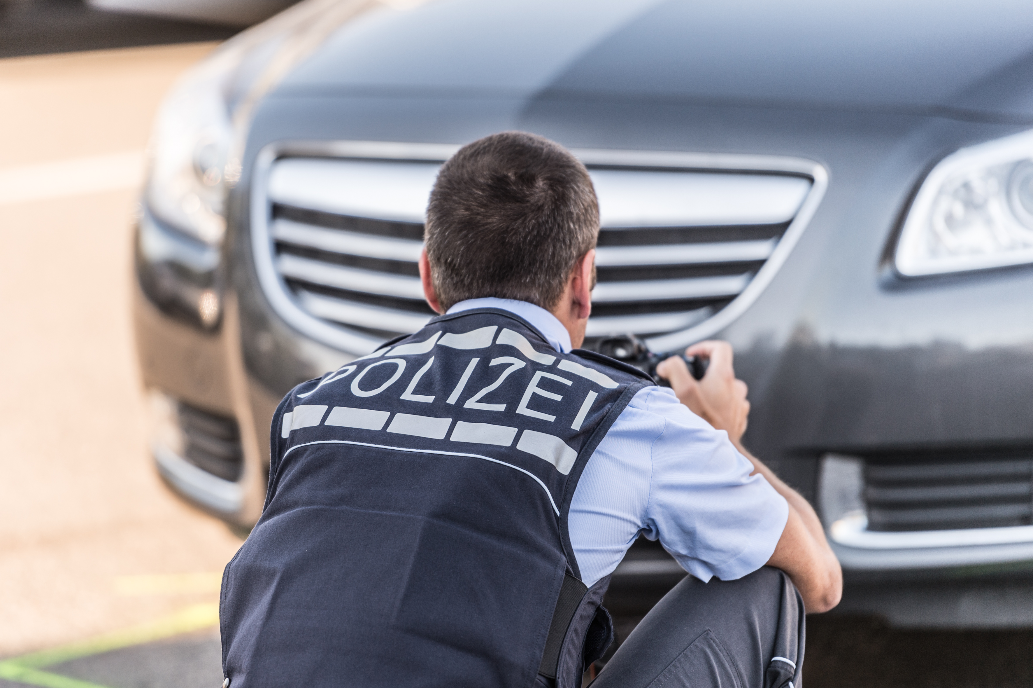 Auto beschädigt und geflüchtet WNOZ