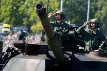 Frontstaat Polen demonstriert mit Militärparade Stärke
