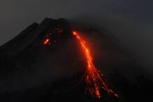 Lava strömt aus indonesischem Vulkan Merapi
