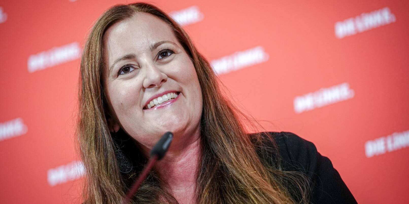 Janine Wissler, Bundesvorsitzende der Partei Die Linke, gibt in der Parteizentrale eine Pressekonferenz. Janine Wissler, Bundesvorsitzende der Partei Die Linke, gibt in der Parteizentrale eine Pressekonferenz.
