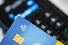 Verbraucher berichten über Schwierigkeiten mit Debitkarten
