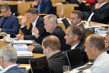 Tabubruch: CDU beschließt mit AfD Steuersenkung in Thüringen
