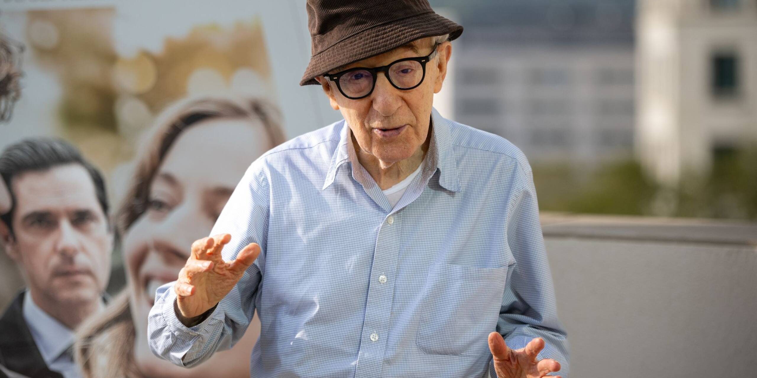 Woody Allen stellt derzeit in Barcelona nicht nur seinen neuen Film «Coup de chance» vor - er wird auch mit seiner New Orleans Jazz Band beim 55. Voll-Damm Festival Internacional de Jazz de Barcelona zu hören sein.