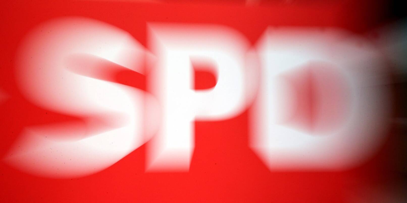 Das Logo der SPD in der Parteizentrale in Berlin.