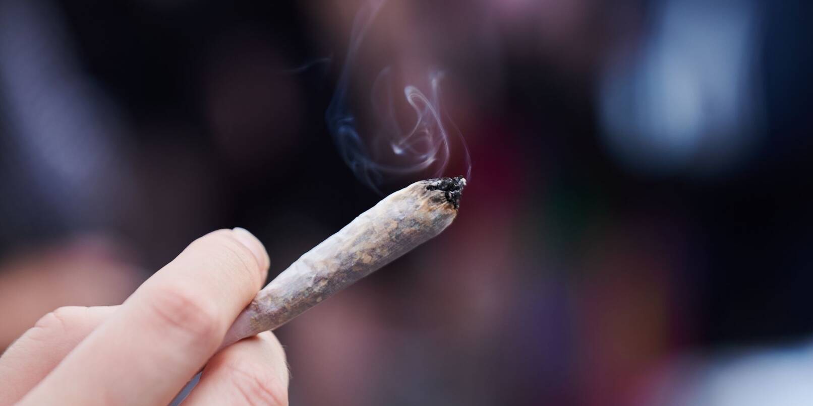 Die Ampel-Regierung hat einen Gesetzentwurf für eine teilweise Cannabis-Legalisierung auf den Weg gebracht.