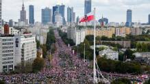 Rund eine Million Menschen protestieren gegen PiS-Regierung
