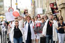 Praxen geschlossen: Ärzte-Protest gegen Gesundheitspolitik
