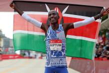 Kelvin Kiptum gewinnt Chicago-Marathon in Weltrekord-Zeit
