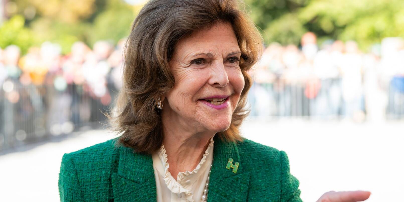 Königin Silvia von Schweden kam zur Taufe der neu gezüchteten «Mentor-Rose» auf die Insel Mainau. Königin Silvia von Schweden kam zur Taufe der neu gezüchteten «Mentor-Rose» auf die Insel Mainau.