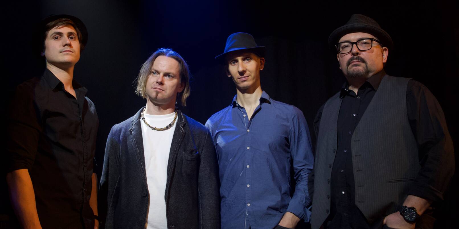 Nico Braxmaier, Sebastian Strodtbeck, Marc Fibich und Nic Schmidt (von links) stehen als Band "Clapton Experience" am Freitag auf der Bühne in Weinheim.