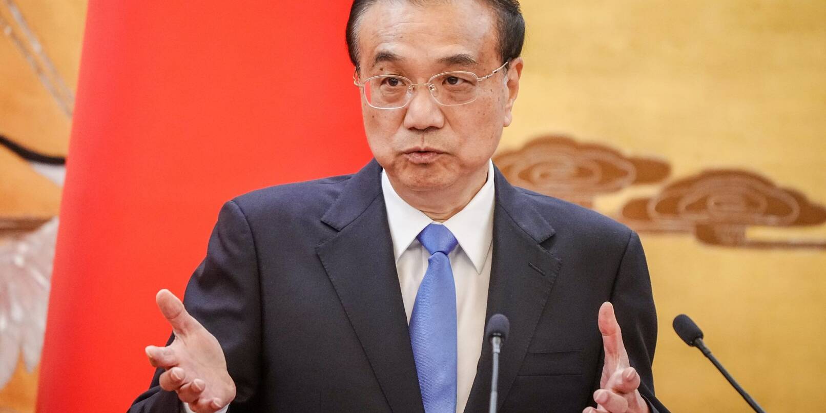 Li Keqiang, damals Ministerpräsident der Volksrepublik China, bei einer Pressekonferenz am 04.11.2022 in Peking. Li Keqiang, damals Ministerpräsident der Volksrepublik China, bei einer Pressekonferenz am 04.11.2022 in Peking.