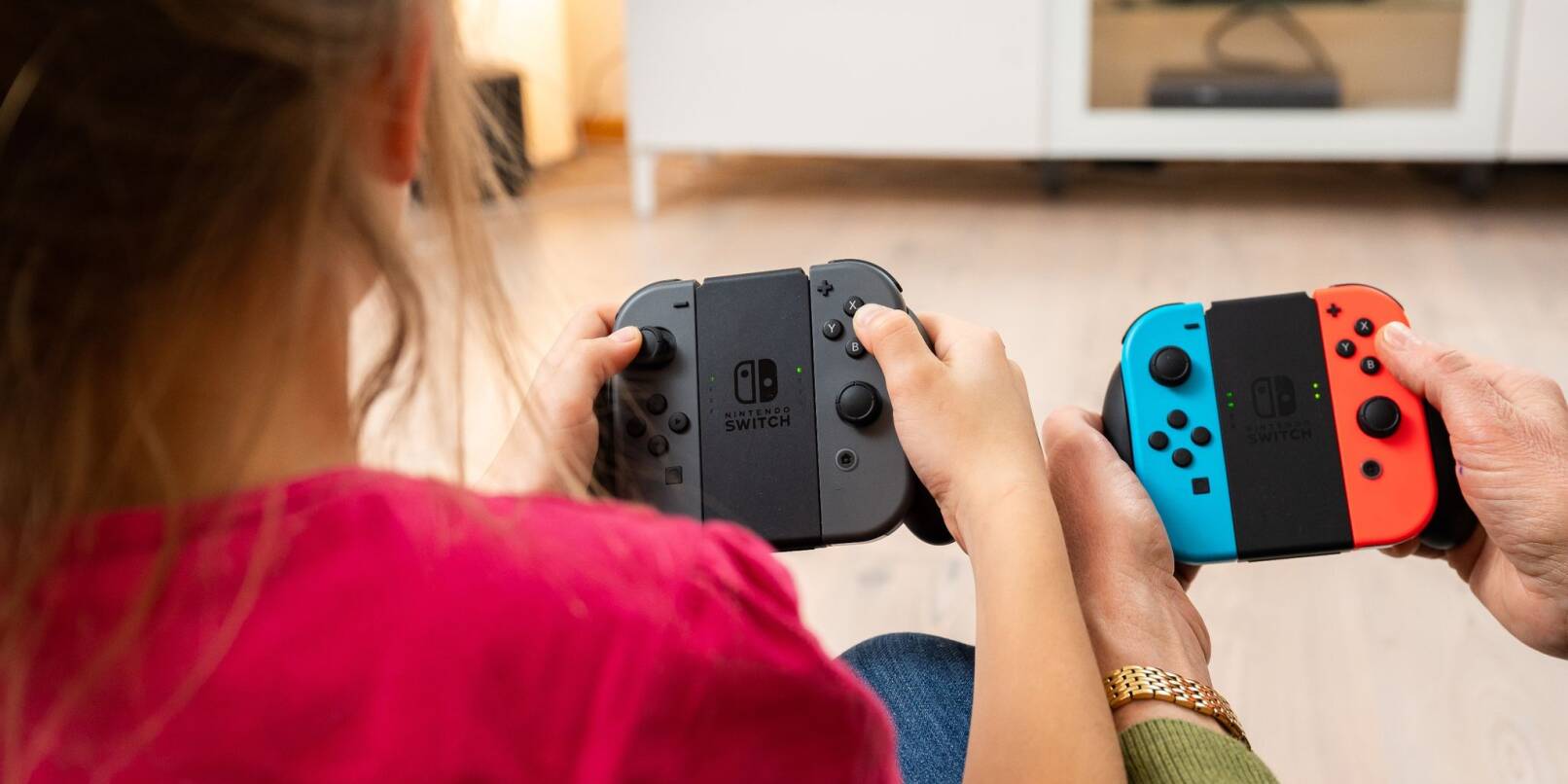 Der europäische Verbraucherverband Beuc hat sich bei der Kommission wegen der defekten Joy-Con-Controller der Spielekonsole Nintendo Switch beschwert.
