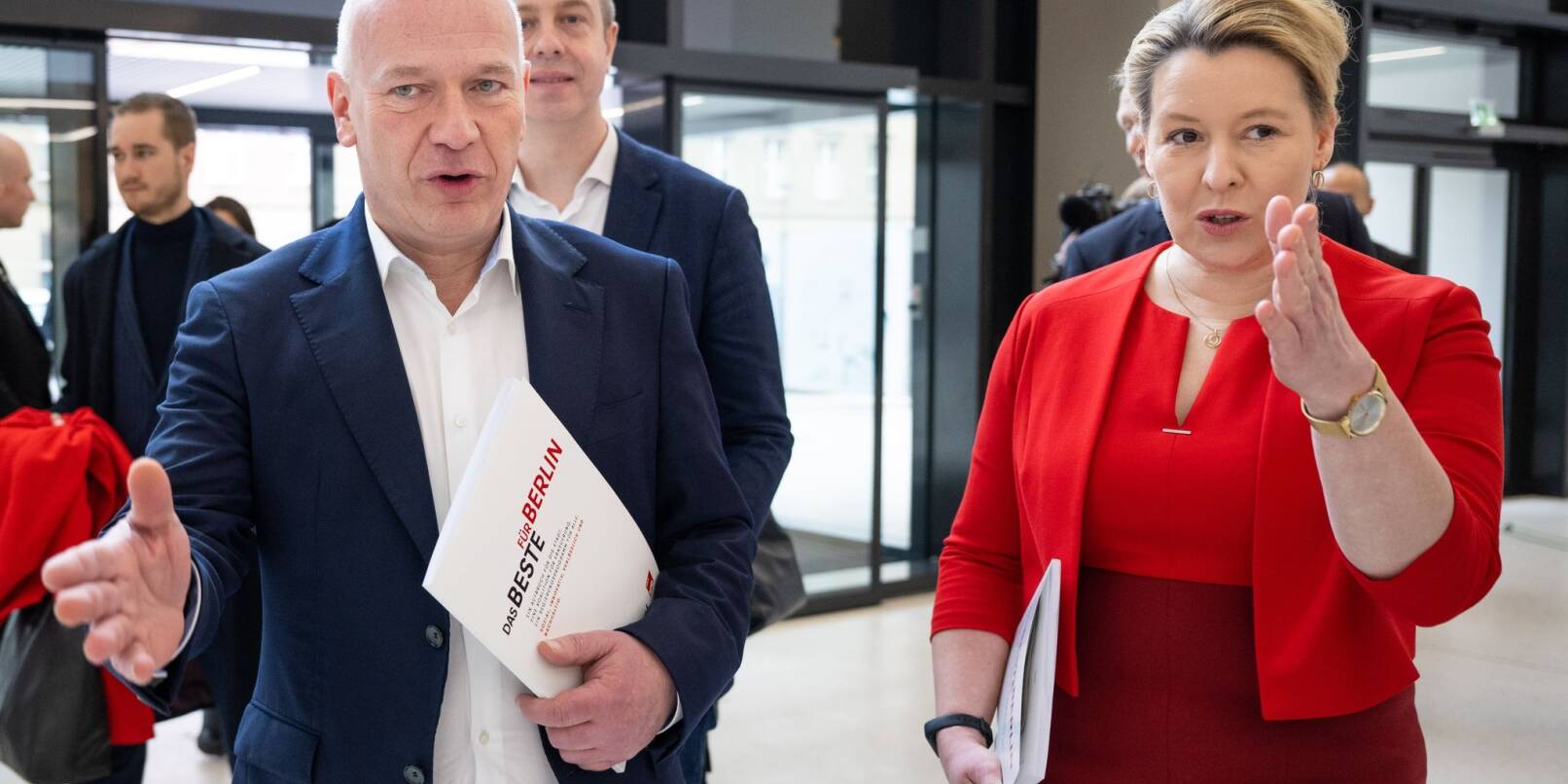 Die Regierende Bürgermeisterin Franziska Giffey (SPD) und der Berliner CDU-Chef Kai Wegner wollen eine Koalition eingehen.