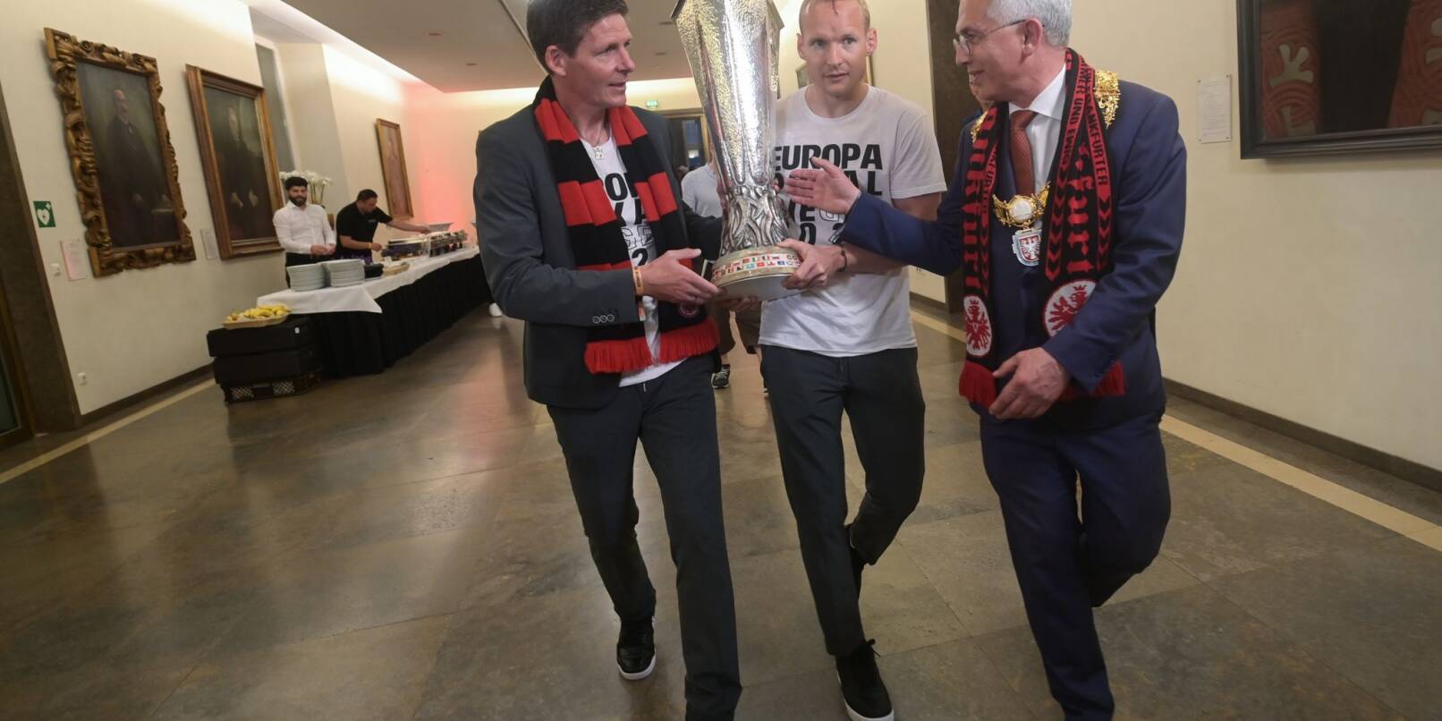 Europa League, nach dem Finalsieg von Eintracht Frankfurt gegen die Glasgow Rangers in Sevilla. Europa League, nach dem Finalsieg von Eintracht Frankfurt gegen die Glasgow Rangers in Sevilla.