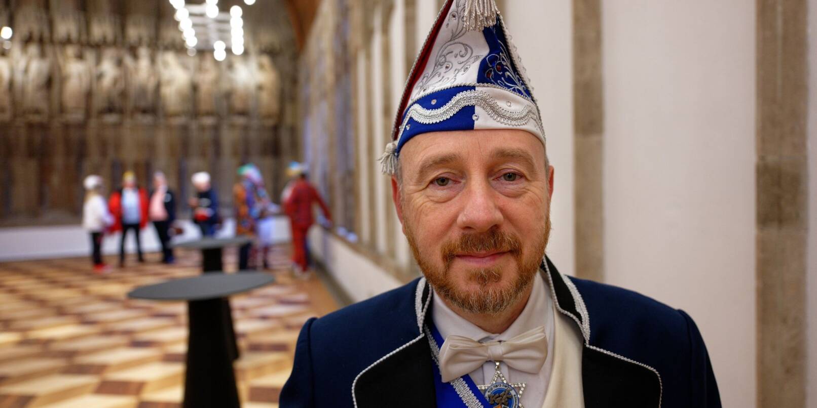 Aaron Knappstein, Präsident des jüdischen Karnevalsvereins «Kölsche Kippa Köpp», im Hansesaal des Rathauses in Köln. Aaron Knappstein, Präsident des jüdischen Karnevalsvereins «Kölsche Kippa Köpp», im Hansesaal des Rathauses in Köln.