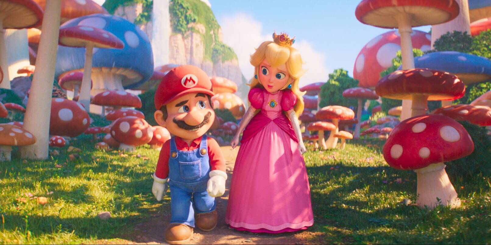 Mario und Prinzessin Peach, die eine talentierte Kämpferin ist.