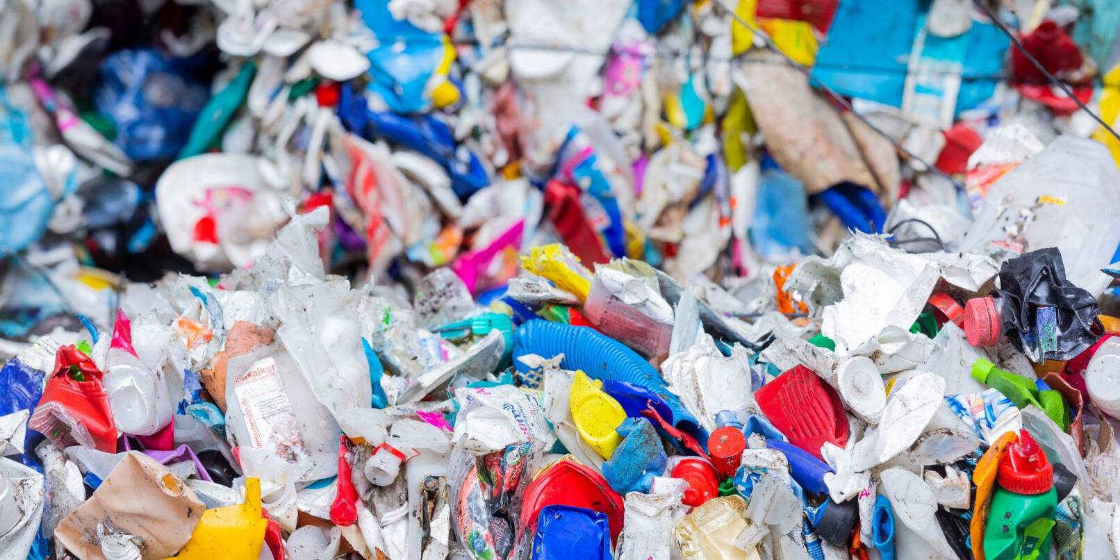 Weltweit wird mehr und mehr Plastik produziert – und nur ein kleiner Teil davon recycelt.