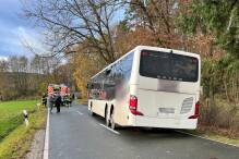 Acht verletzte Schüler bei Busunfall in Mittelfranken
