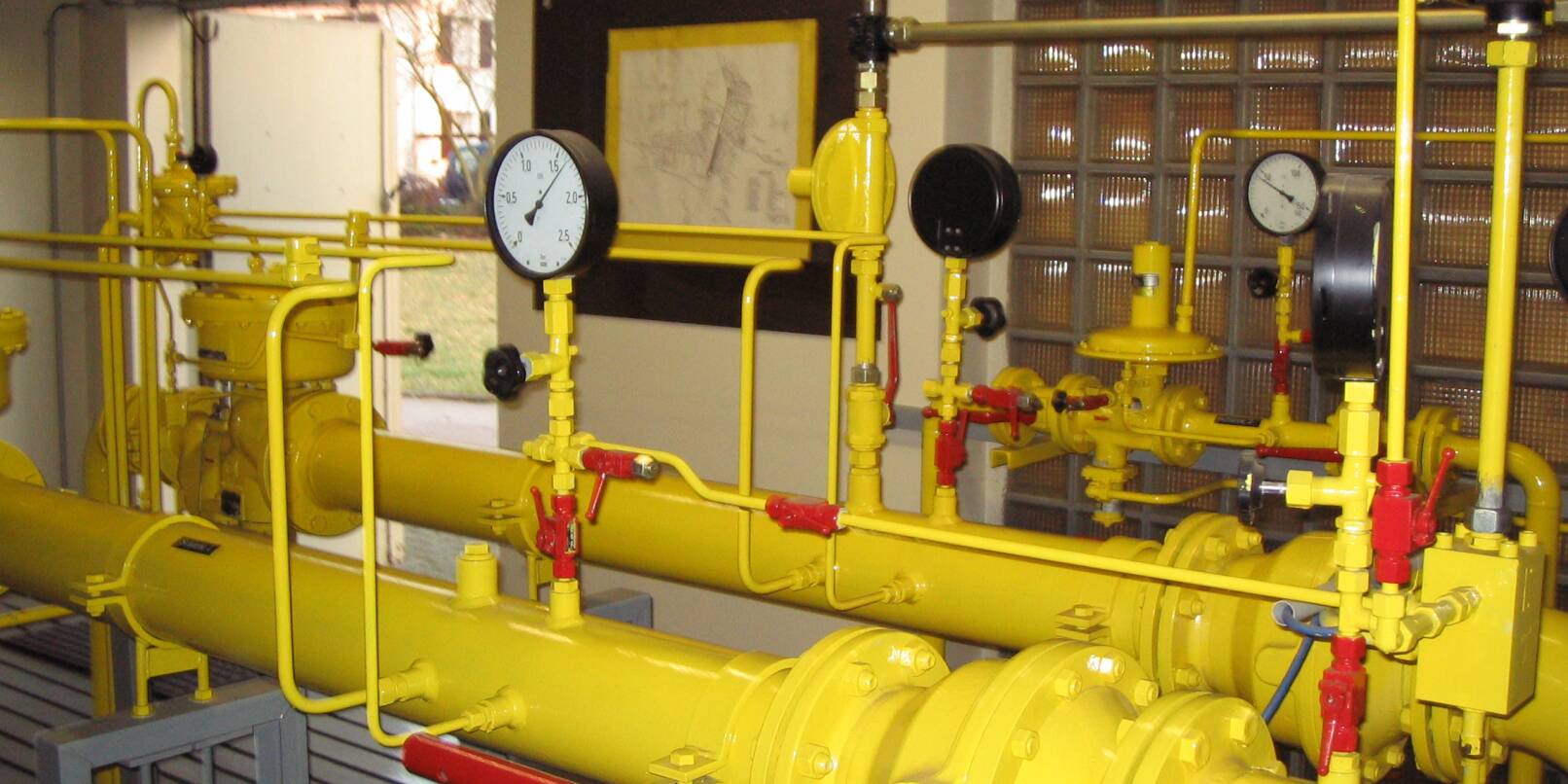 Die Gaspreise der Stadtwerke Weinheim sinken. Das Bild zeigt eine Gasdruckreglerstation.