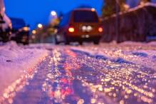 Behinderungen und Unfälle durch Schnee und Glätte in Hessen
