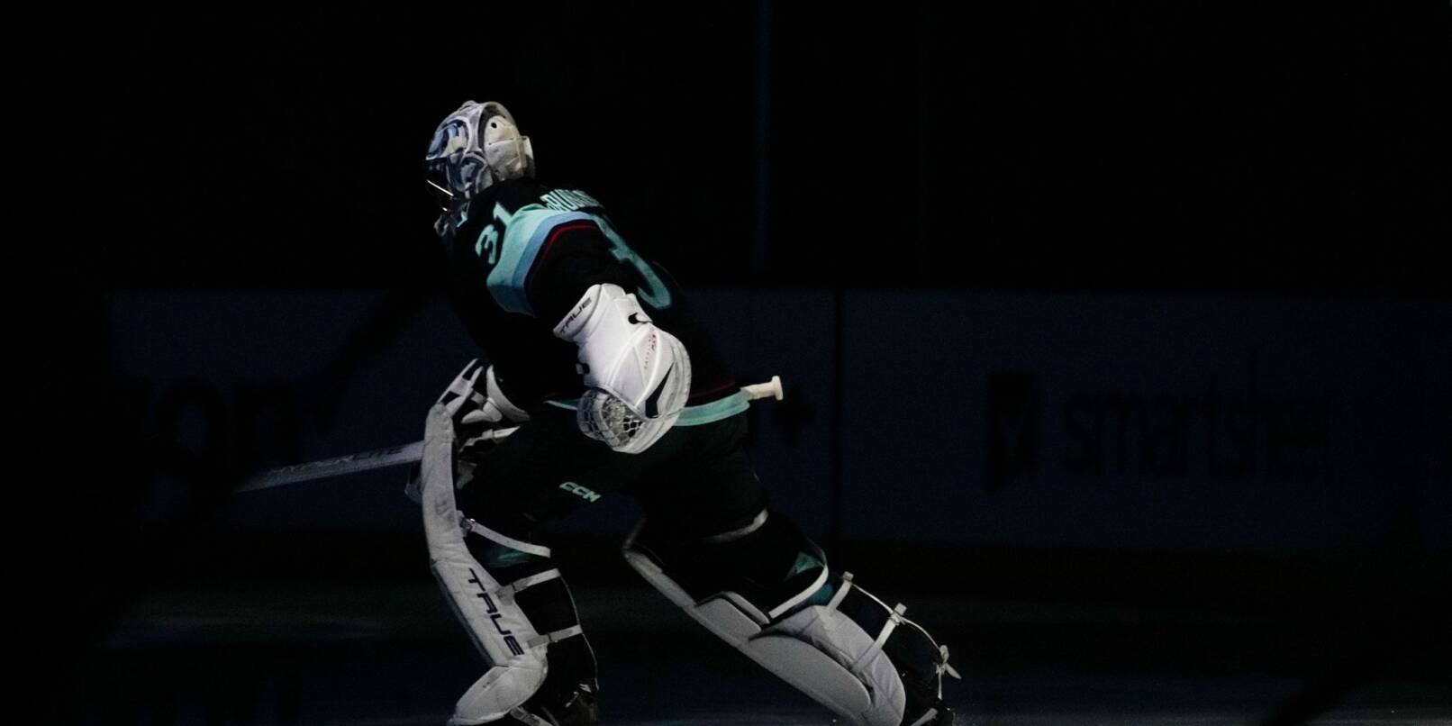Seattles Torwart Philipp Grubauer hat sich mit seinem Team für die NHL-Playoffs qualifiziert.