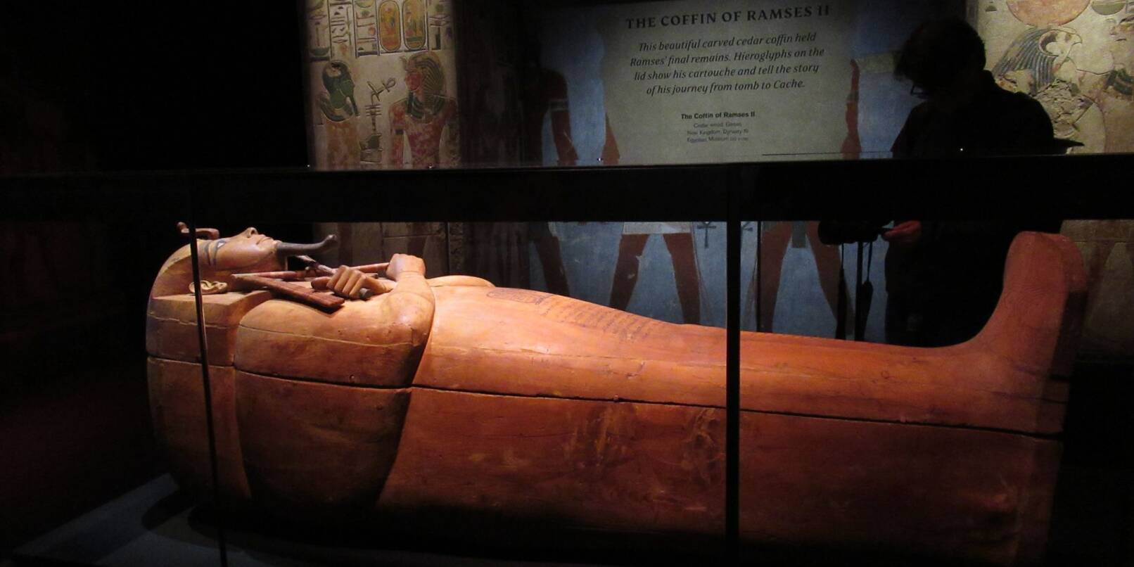Der Sarkophag von Ramses II. ist Teil der Ausstellung «Ramses und das Gold der Pharaonen» in Paris.