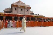 Indiens Premier weiht umstrittenen Tempel ein
