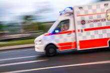 Zusammenstoß von Auto und Kleinbus auf A67: Vier Verletzte
