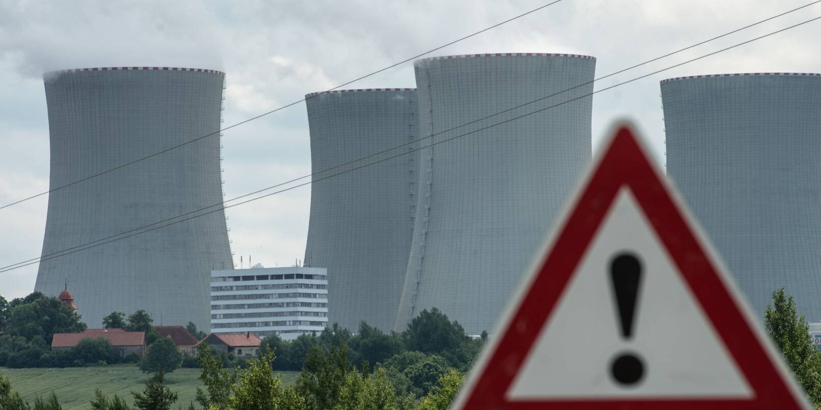 Die Kühltürme des Atomkraftwerkes Temelin.