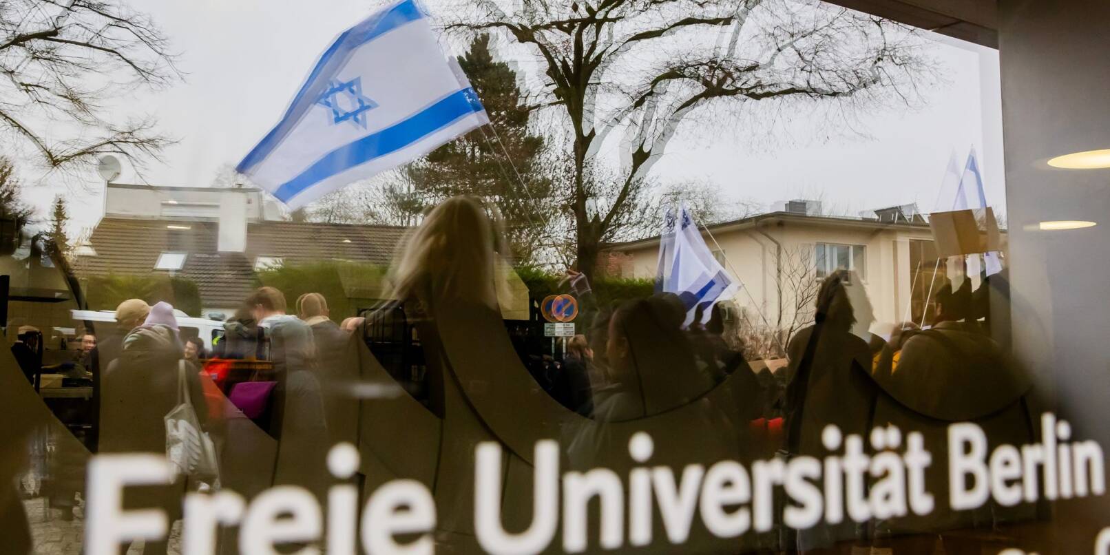 Ein jüdischer Student der Freien Universität war auf der Straße angegriffen von einem Kommilitonen worden. Der Fall setzte auch die Leitung der Hochschule unter Druck.