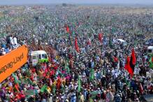 Tausende Oppositionsanhänger demonstrieren in Pakistan
