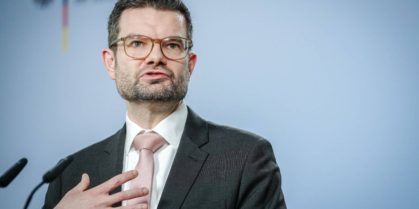 Justizminister Marco Buschmann (FDP) will einen Entwurf zur Absicherung des Verfassungsgerichts vorlegen.