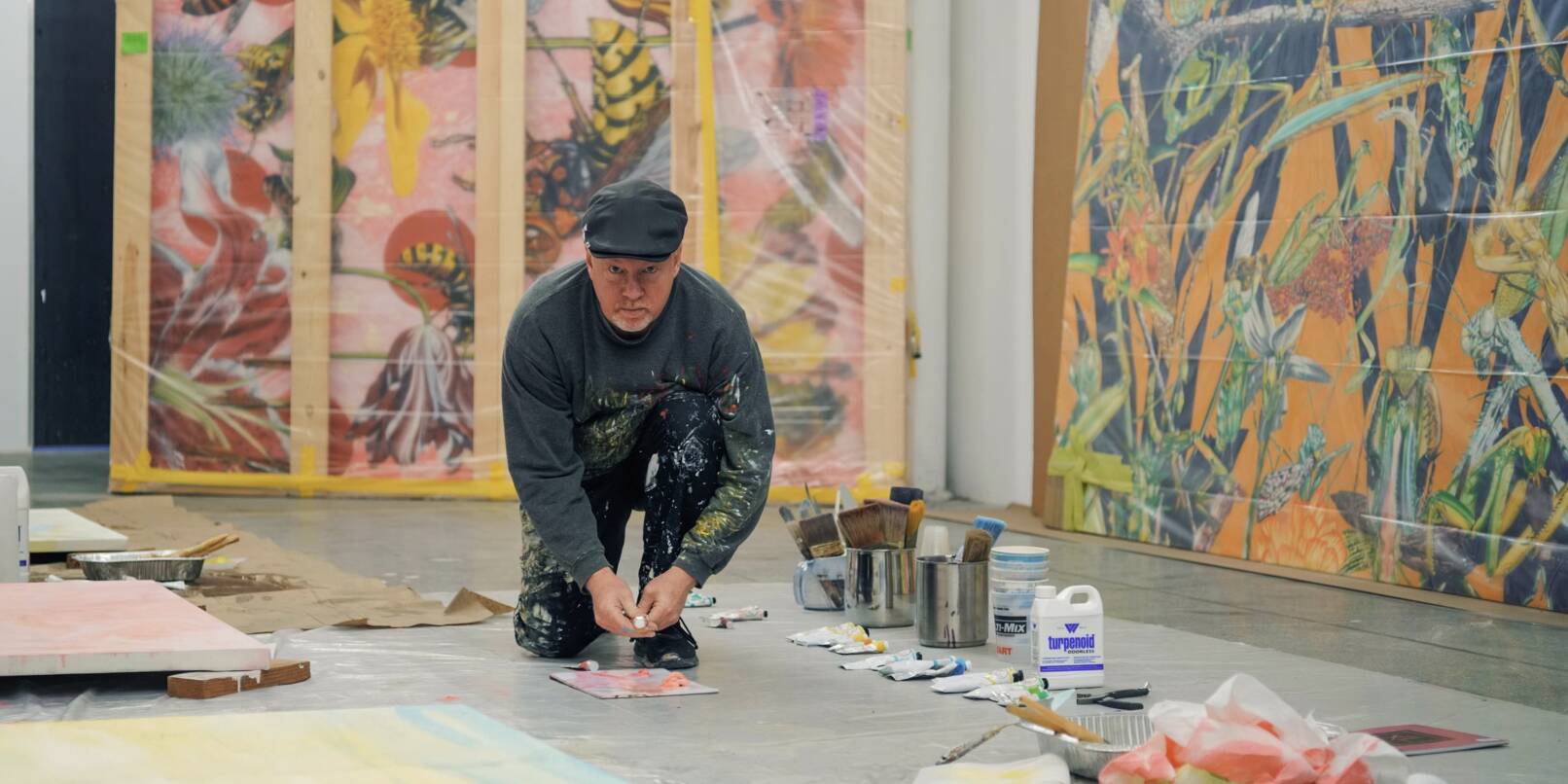 John Newsom bei der Arbeit. Der in New York lebende Maler stellt ab 3. Mai für vier Wochen im Kunstverein Heppenheim aus.