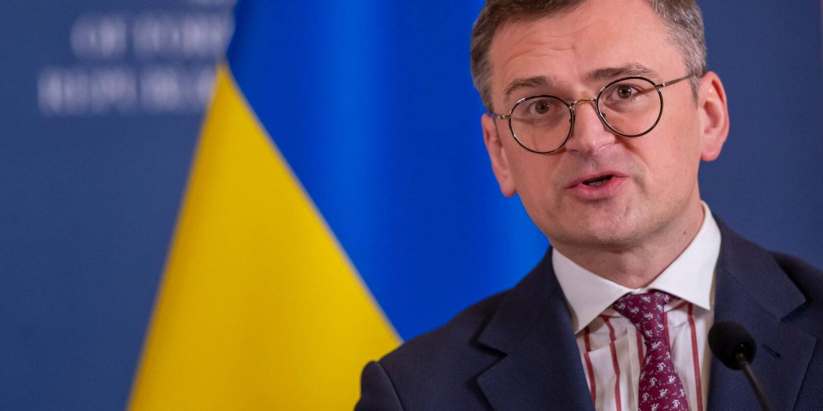 Der ukrainische Außenminister Dmytro Kuleba fordert nach Gesprächen in Vilnius weitere Waffen und Munition für den Krieg gegen Russland. Der ukrainische Außenminister Dmytro Kuleba fordert nach Gesprächen in Vilnius weitere Waffen und Munition für den Krieg gegen Russland.
