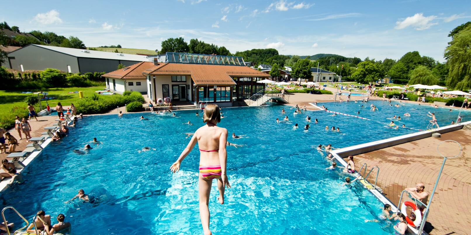 Am 9. Mai öffnet das Sommerbad Fürth. Onlinetickets können ab dem 30. April gekauft werden.