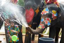 Thailand feiert Neujahrsfest Songkran mit Wasserschlachten
