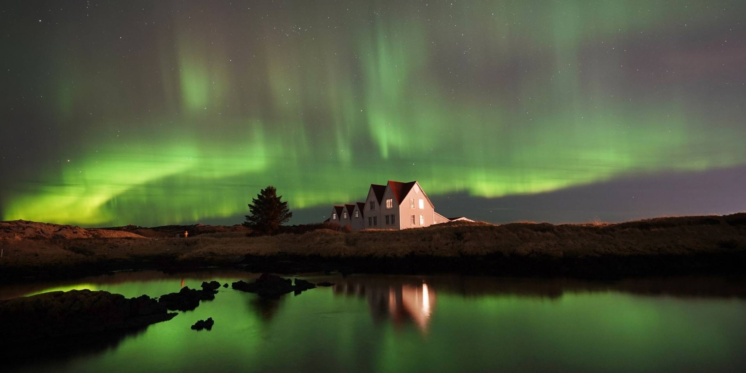 Wie aus einer anderen Welt - das Polarlicht auf Island.