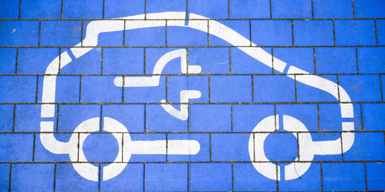 Etwa jeder 35. Pkw auf deutschen Straßen ist ein Elektroauto.