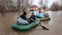 Weitere Dörfer in russischen Flutgebieten geräumt
