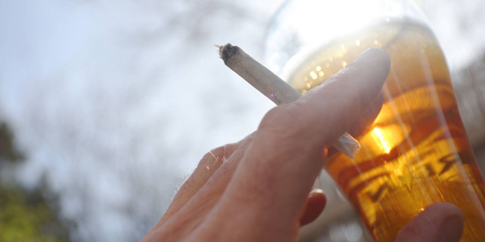 Jeder zweite Bundesbürger stört sich an dem typischen Geruch von Cannabis-Rauch.