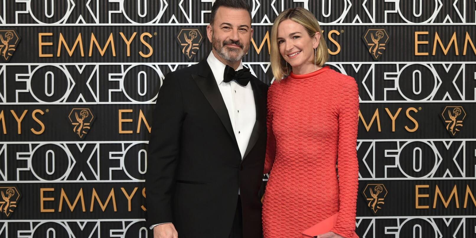 Jimmy Kimmel und Molly McNearney bei der Verleihung der 75. Primetime Emmy Awards.